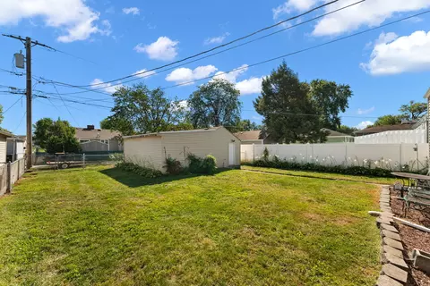Exterior - 18113 Park Ave, Lansing, IL 60438 photo 5 of 6