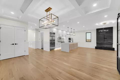 Living - 954 Osterman Ave, Deerfield, IL 60015 photo 1 of 3