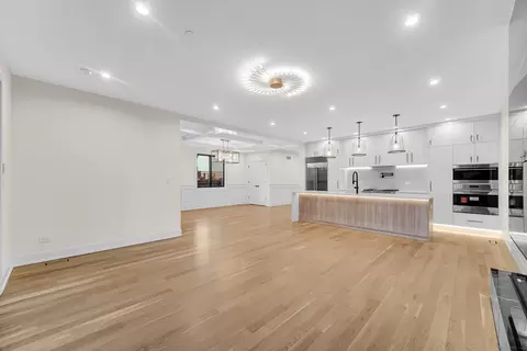Living - 954 Osterman Ave, Deerfield, IL 60015 photo 3 of 3