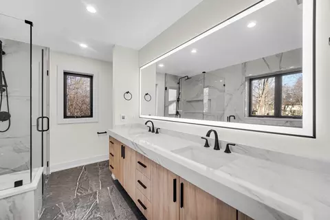 Bath - 954 Osterman Ave, Deerfield, IL 60015 photo 4 of 7