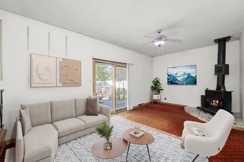 Living - 18830 S Sara Rd, Mokena, IL 60448 photo 4 of 5