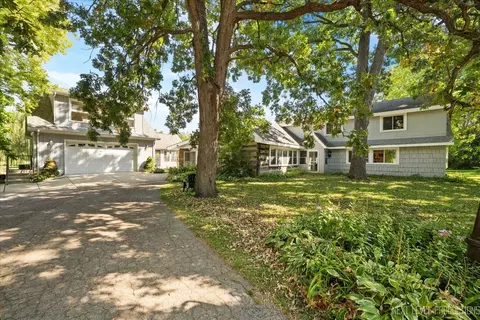 7 N384 Whispering Willows St, Saint Charles, IL 60174
