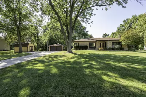 38176 N De Woody Rd, Beach Park, IL 60087