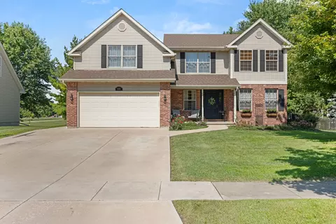 1329 Foxbend Dr, Sycamore, IL 60178