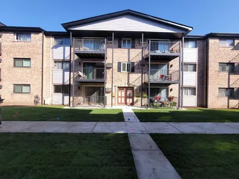 5349 N Delphia Ave #250, Chicago, IL 60656