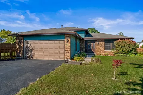1891 Wicker St, Woodstock, IL 60098