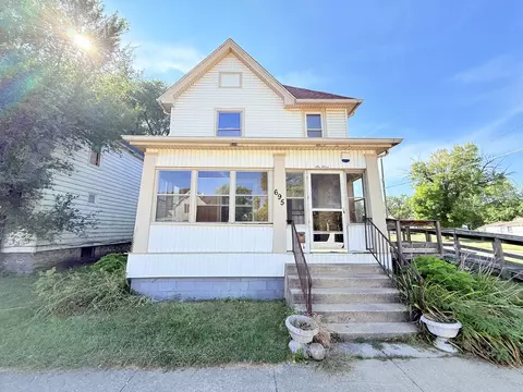 695 N Harrison Ave, Kankakee, IL 60901