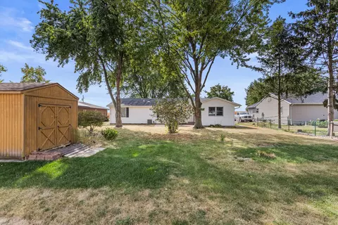 Exterior - 708 E Benham St, Tolono, IL 61880 photo 2 of 5
