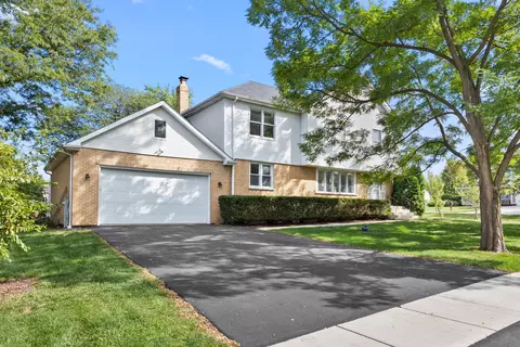 335 S Crescent Ave, Palatine, IL 60067