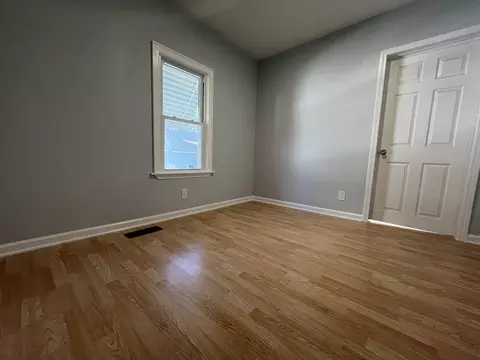 Bedroom - 733 Schomer Ave, Aurora, IL 60505 photo 1 of 2