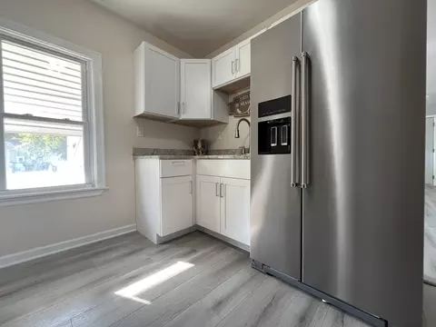 Kitchen - 733 Schomer Ave, Aurora, IL 60505 photo 2 of 3