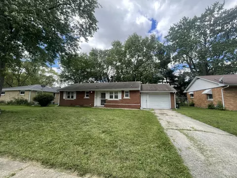 535 N Webster Cir, Kankakee, IL 60901