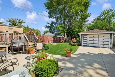 Exterior - 2237 S 22nd Ave, Broadview, IL 60155 photo 2 of 5