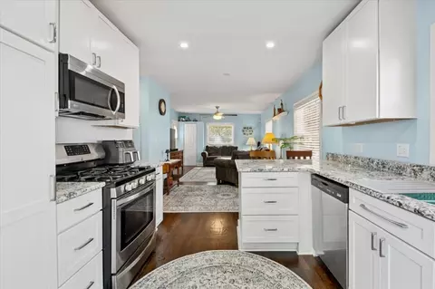 Kitchen - 2237 S 22nd Ave, Broadview, IL 60155 photo 2 of 2