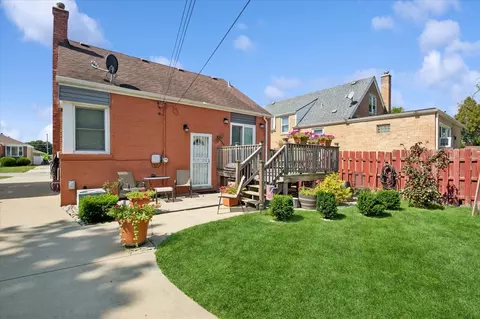 Exterior - 2237 S 22nd Ave, Broadview, IL 60155 photo 3 of 5
