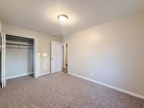 Bedroom - 17153 Walter St, Lansing, IL 60438 photo 4 of 6