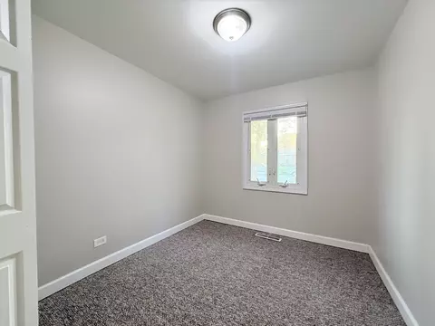 Bedroom - 17153 Walter St, Lansing, IL 60438 photo 5 of 6