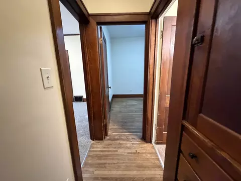 Entry Way - 705 W Olive St, Bloomington, IL 61701 photo 2 of 4