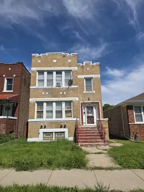 150 E 120th St, Chicago, IL 60628 photo 1