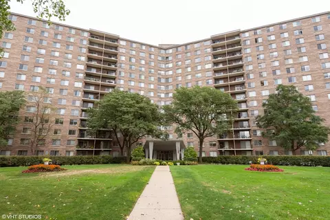 7141 N Kedzie Ave #1515, Chicago, IL 60645