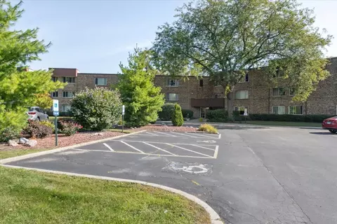 2600 Brookwood Way Dr #212, Rolling Meadows, IL 60008