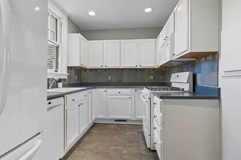 1306 S Fell Ave, Normal, IL 61761 photo 11