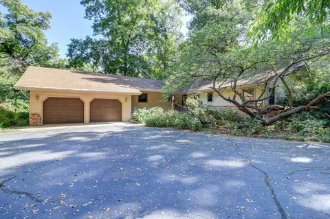 20644 White Oaks Rd, Morrison, IL 61270