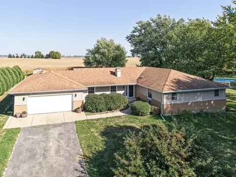 21182 Virginia Rd, Dekalb, IL 60115