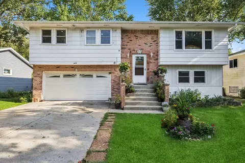 205 Orleans St, Carpentersville, IL 60110