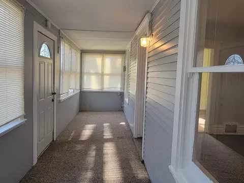 327 S State St, Lockport, IL 60441 photo 2