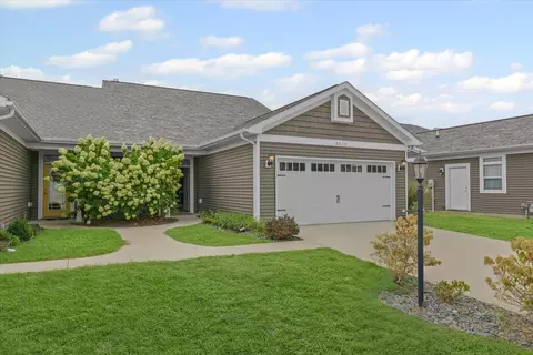 3019 E Stillwater Lndg, Urbana, IL 61802