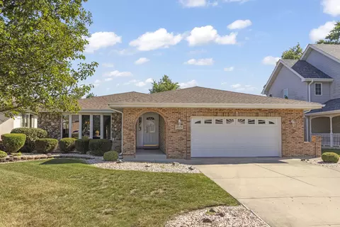 14051 E Laramie Ct, Crestwood, IL 60418