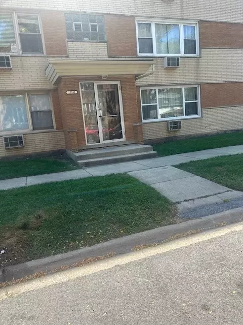 10100 S Pulaski Rd #1E, Oak Lawn, IL 60453
