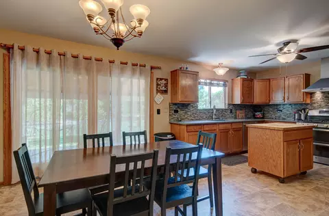 Dining - 1904 Pebble Beach Dr, Plainfield, IL 60586 photo 2 of 2