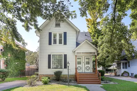 633-635 S 4th St, Aurora, IL 60505