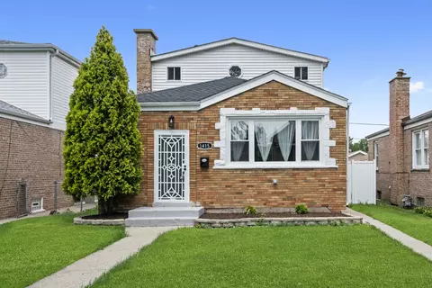 3415 Adams St, Bellwood, IL 60104