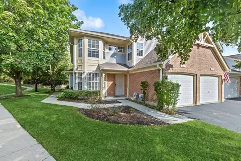 1668 Penn Ct #A, Crystal Lake, IL 60014