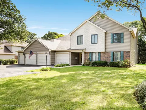 27 W705 Grasmere Dr #1705, Winfield, IL 60190