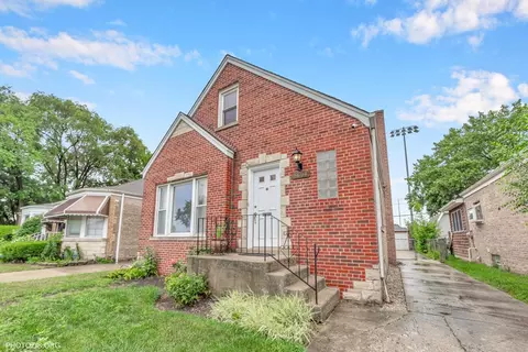 5608 N Nagle Ave, Chicago, IL 60646