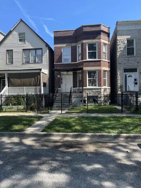 6811 S Langley Ave, Chicago, IL 60637