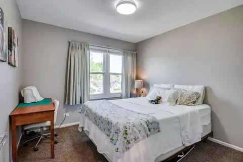 Bedroom - 1818 Olde Mill Rd, Plainfield, IL 60586 photo 4 of 4