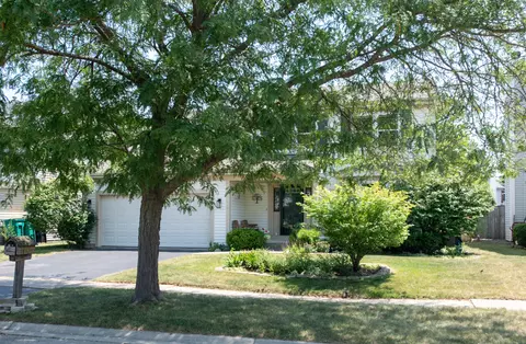 Exterior - 1818 Olde Mill Rd, Plainfield, IL 60586 photo 2 of 7