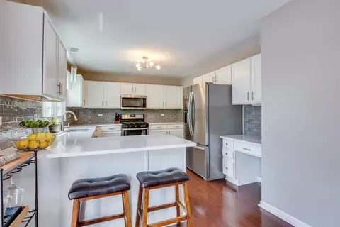 Kitchen - 1818 Olde Mill Rd, Plainfield, IL 60586 photo 5 of 5