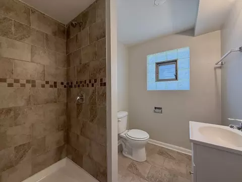 Bath - 18062 Exchange Ave, Lansing, IL 60438 photo 2 of 2