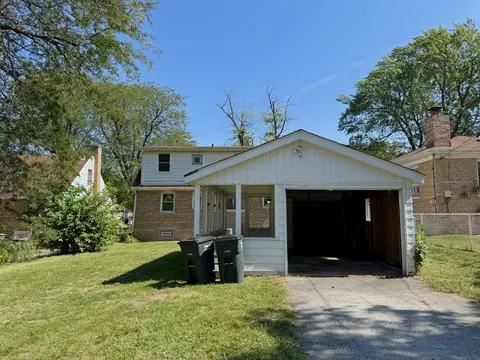 Exterior - 18062 Exchange Ave, Lansing, IL 60438 photo 2 of 3