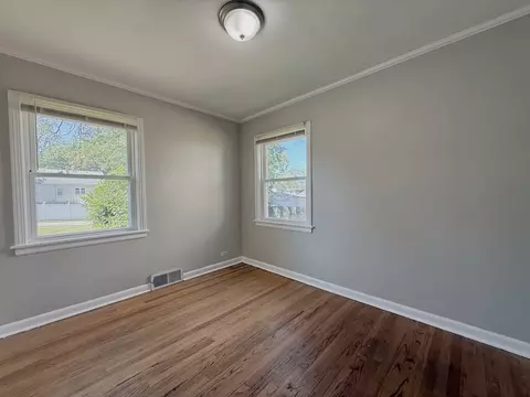 Bedroom - 18062 Exchange Ave, Lansing, IL 60438 photo 3 of 6
