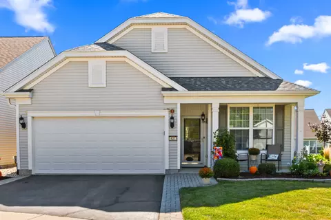 14215 Flagstaff Ct, Huntley, IL 60142