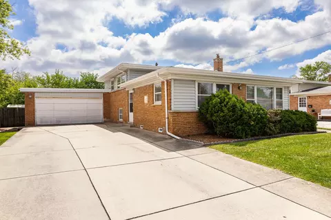 156 Kingston Pl, Chicago Heights, IL 60411