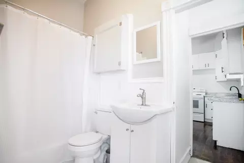 Bath - 511 N Mason St, Bloomington, IL 61701 photo 1 of 2