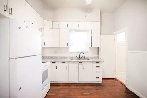 Kitchen - 511 N Mason St, Bloomington, IL 61701 photo 3 of 4